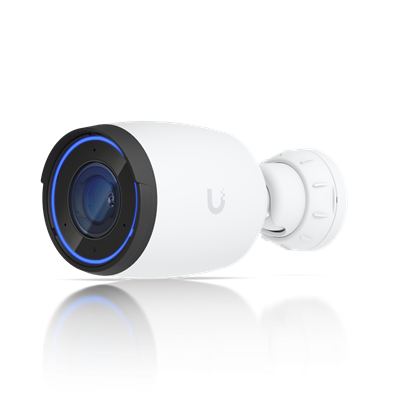 "Indoor/outdoor 4K PoE camera with 3x op