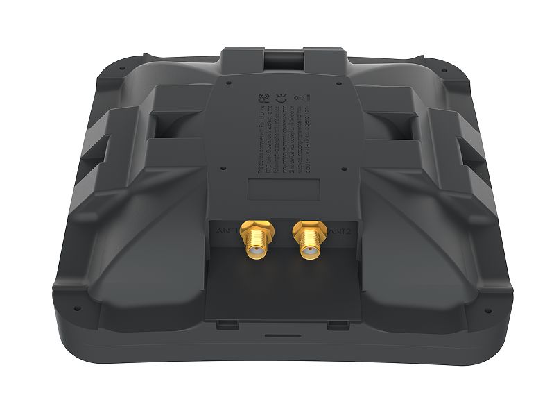 MikroTiK Accesorii mANT LTE 5o 5dBi LTE antenna with two SMA connectors