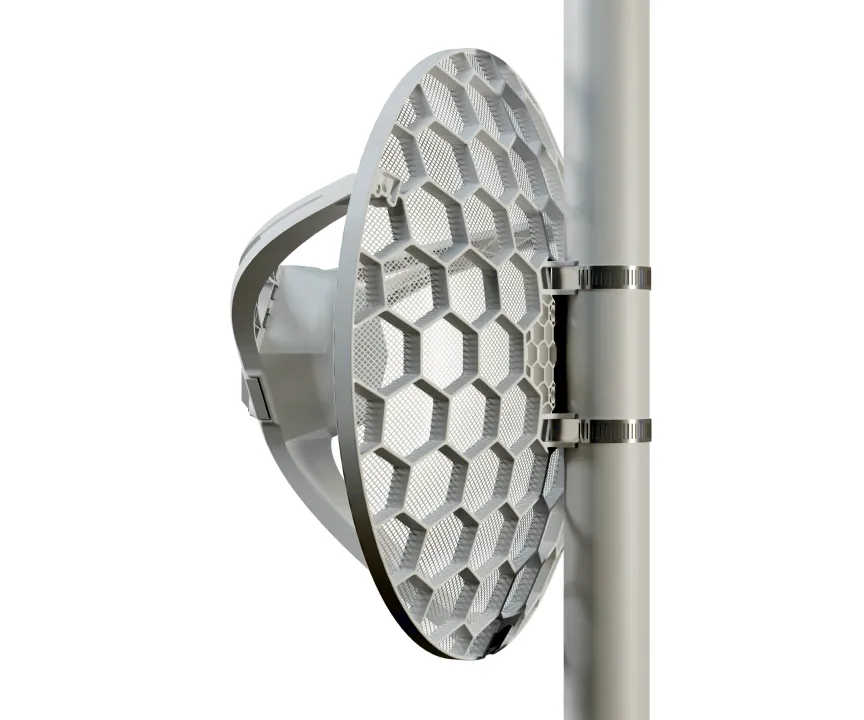 MikroTik LHG LTE18 Kit with 17dBi integrated antenna, 1x Gigabit PoE-in Port, LHGGM&EG18-EA - imaginea 3