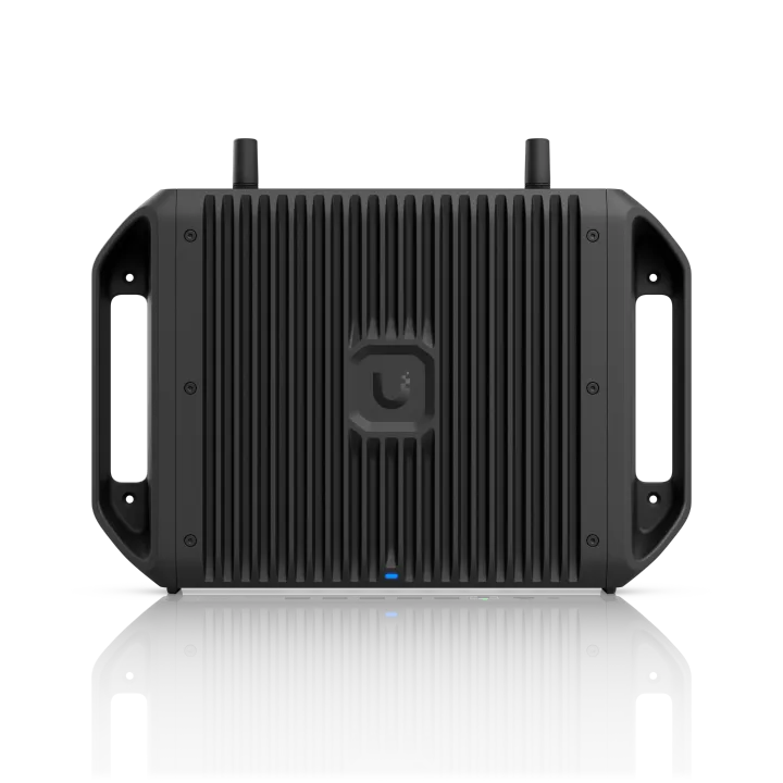 Ubiquiti Cloud Gateway Industrial - UniFi OS Console Full Stack - 5 Gbps IDS/IPS - 1x SFP+ - 1x 10 GbE - 4x 2,5 GbE - 50+ Devices - WIFI7 - BE5000 - UCG-Industrial