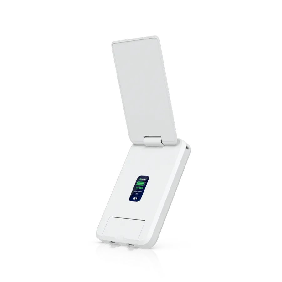 Ubiquiti UniFi Travel Router Long-Range - WiFi 5 - 2x2 - 2x GbE - USB-C - UTR-LR