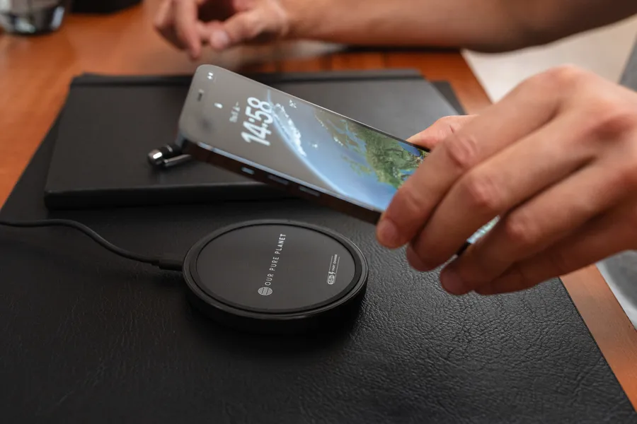 WIRELESS CHARGING PAD 15W FAST/CHARGING